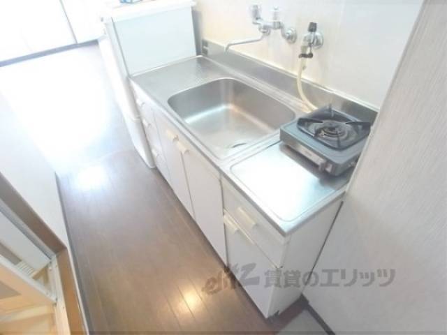 キッチン　広々としたキッチンです