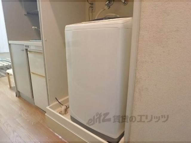 洗濯機置場　洗濯機
