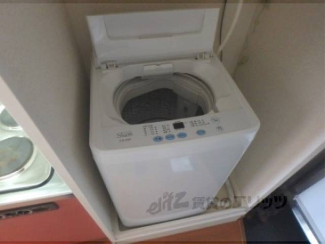 洗濯機置場　洗濯機