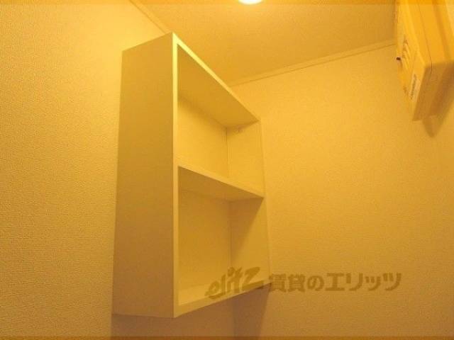 収納　洗濯機上収納