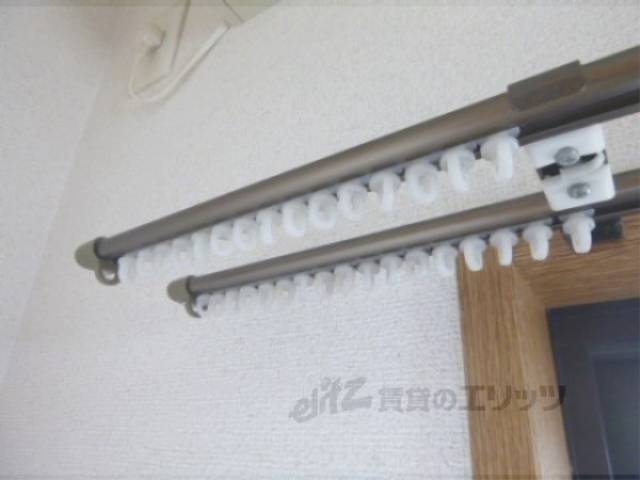 カーテンレール