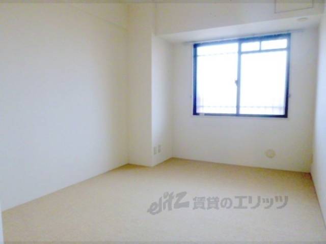 洋室　洋室1　明るいお部屋です