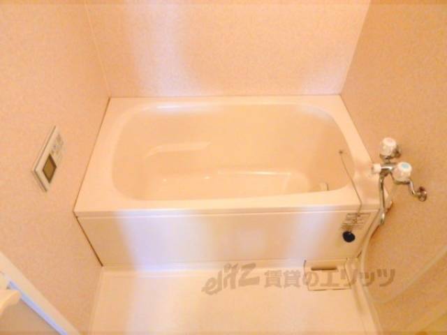 風呂　明るいお風呂です