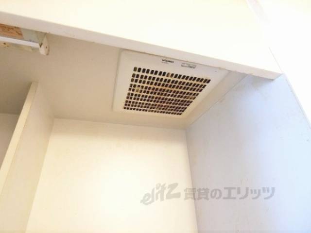 キッチン　換気扇