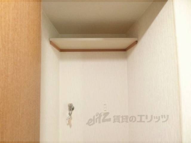 洗濯機置場　収納