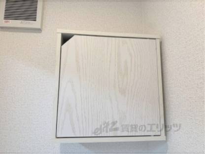 トイレ　上部収納