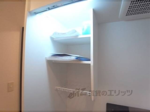 キッチン　キッチン上部棚