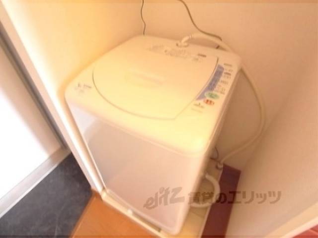 洗濯機置場　洗濯機