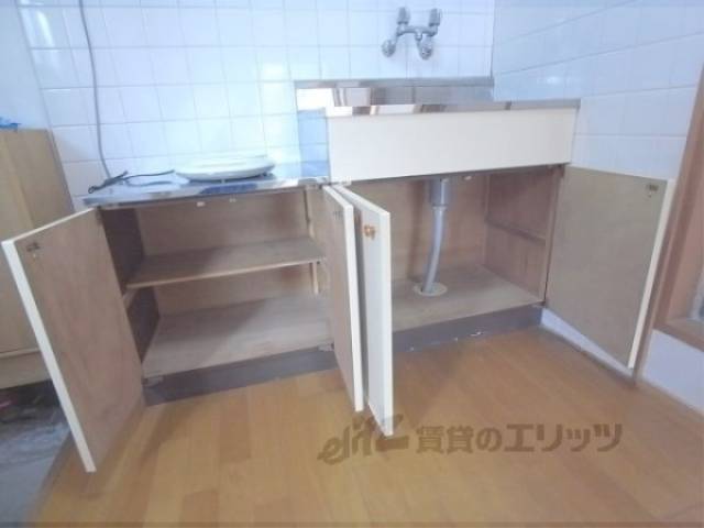 キッチン　キッチン下部収納