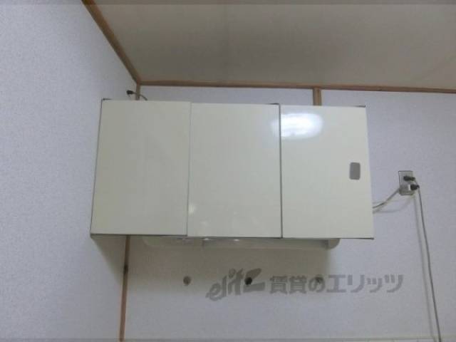 キッチン　キッチン上部収納