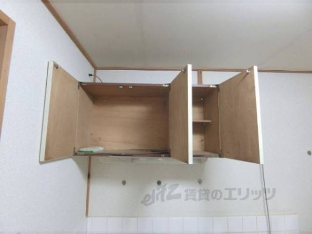キッチン　キッチン上部収納