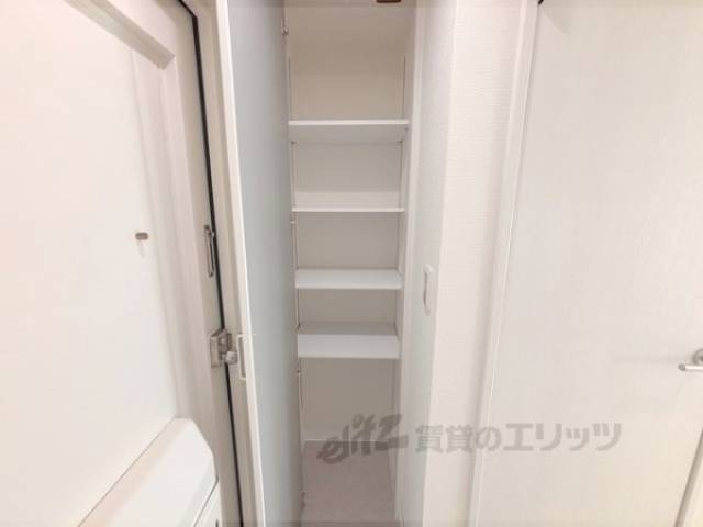 収納　コンセント
