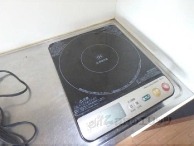キッチン　電磁調理器