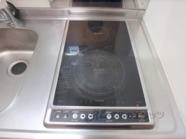 キッチン　2口コンロ