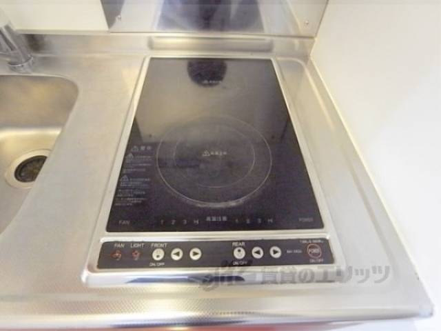 キッチン　2口コンロ