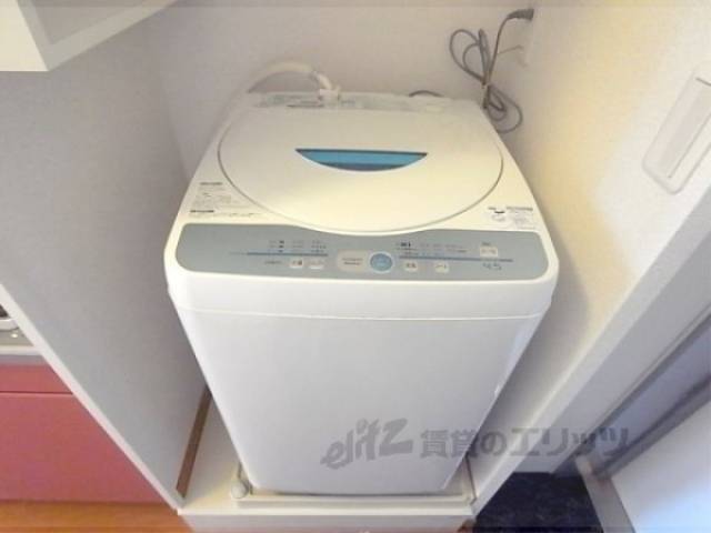 洗濯機置場　洗濯機