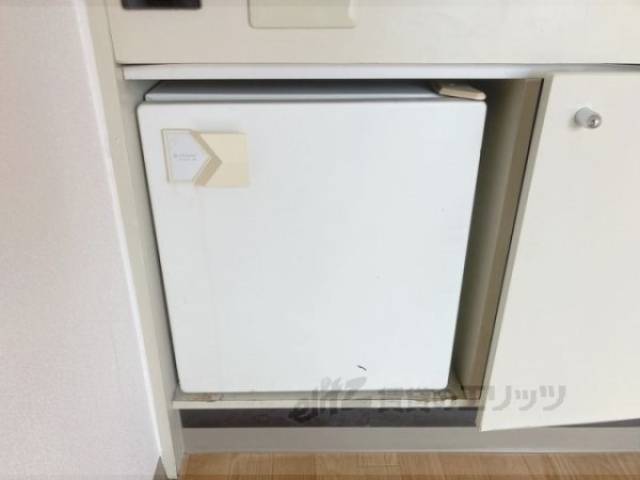 キッチン　ミニ冷蔵庫