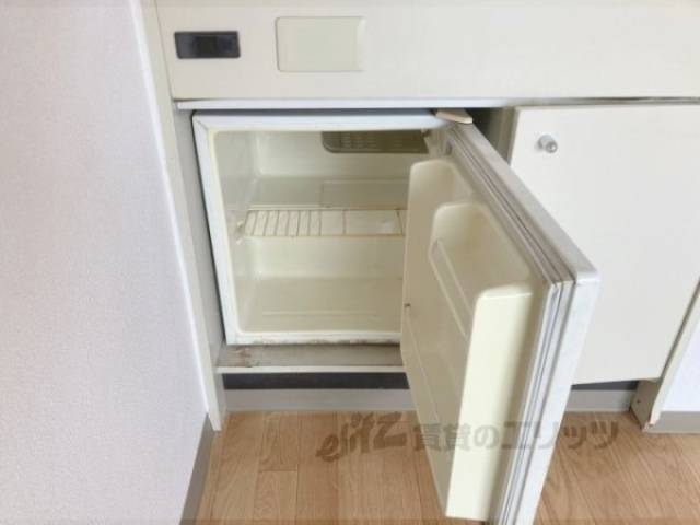 キッチン　ミニ冷蔵庫
