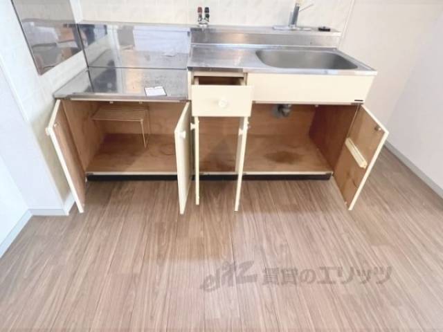 キッチン　下部収納