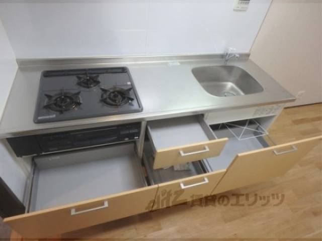 キッチン　キッチン下部収納