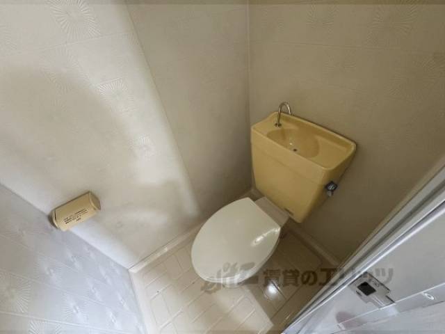 トイレ　収納スペース