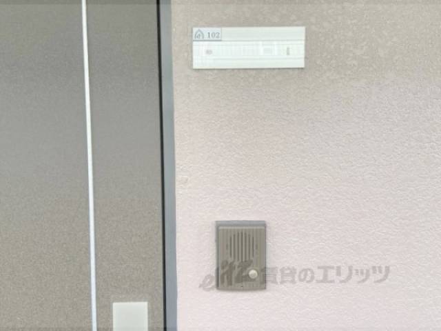 玄関　インターホン