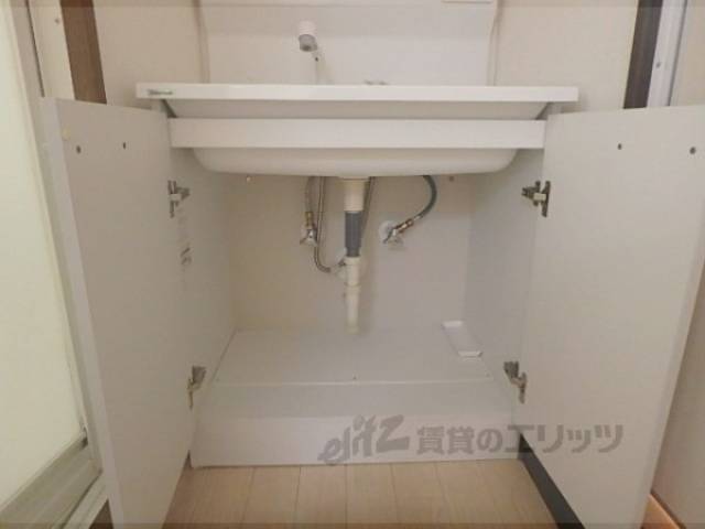 洗面所　下部収納