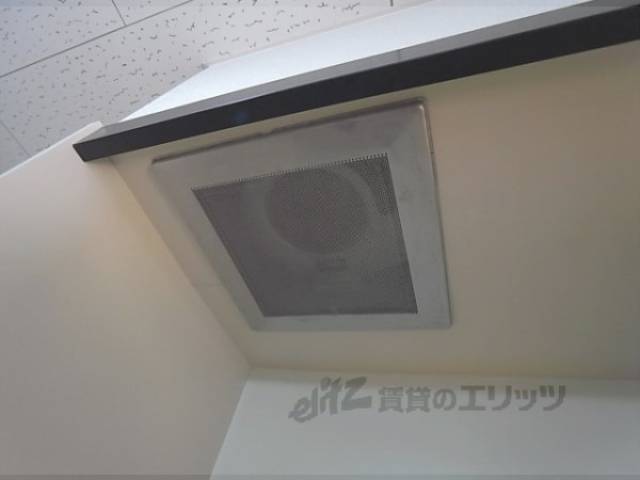 キッチン　換気扇