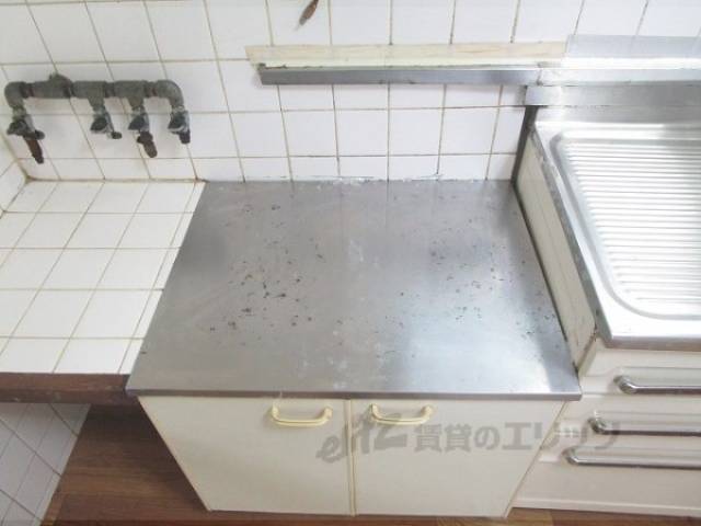 キッチン　コンロ置場