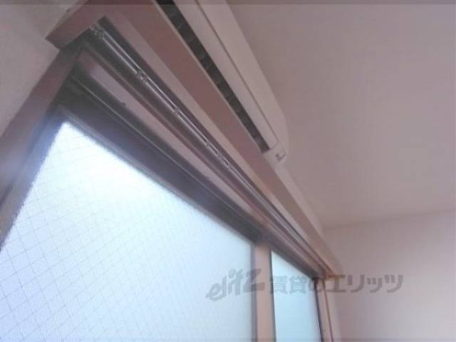 カーテンレール