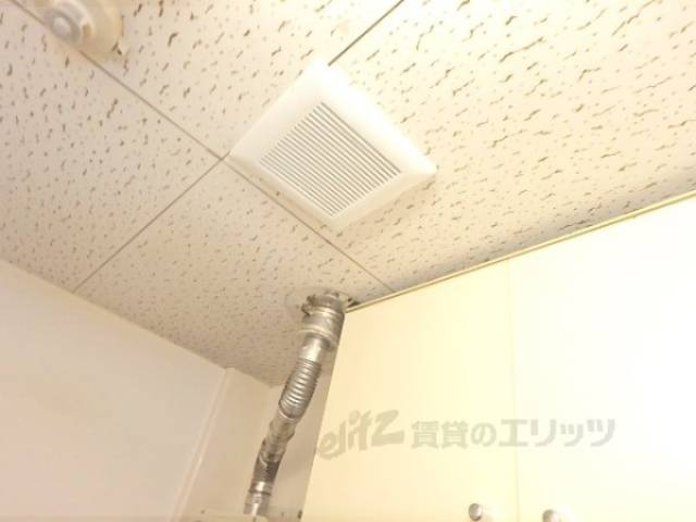 キッチン　換気扇