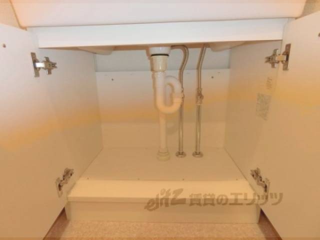 収納　洗面台下収納