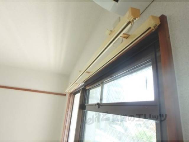 カーテンレール