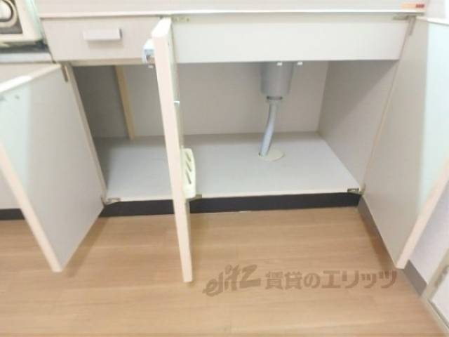 キッチン　下部収納