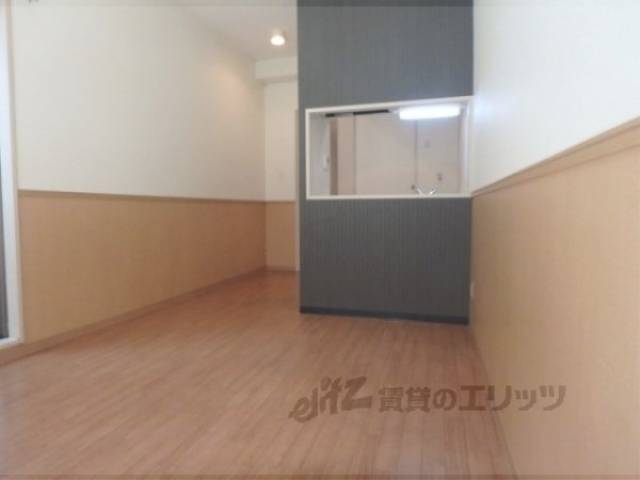 洋室　9.5帖