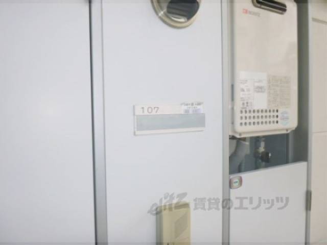 玄関　部屋番号