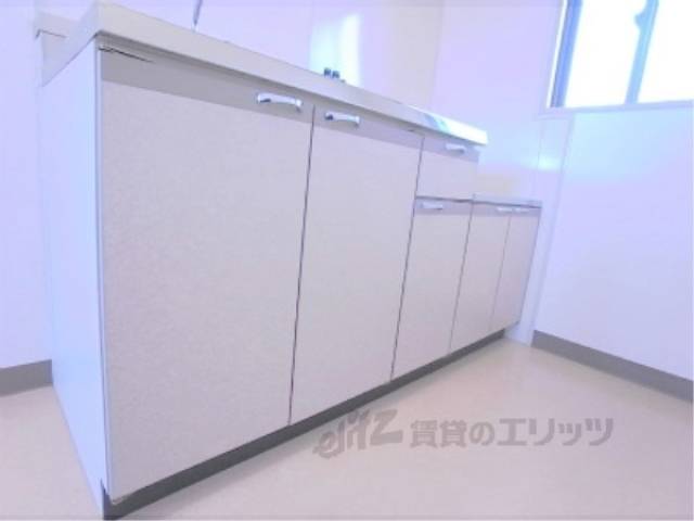 キッチン　下部収納