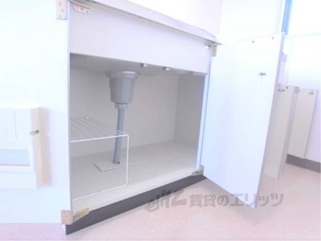キッチン　下部収納