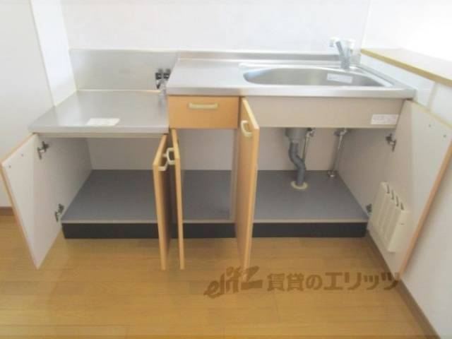 キッチン　下部収納