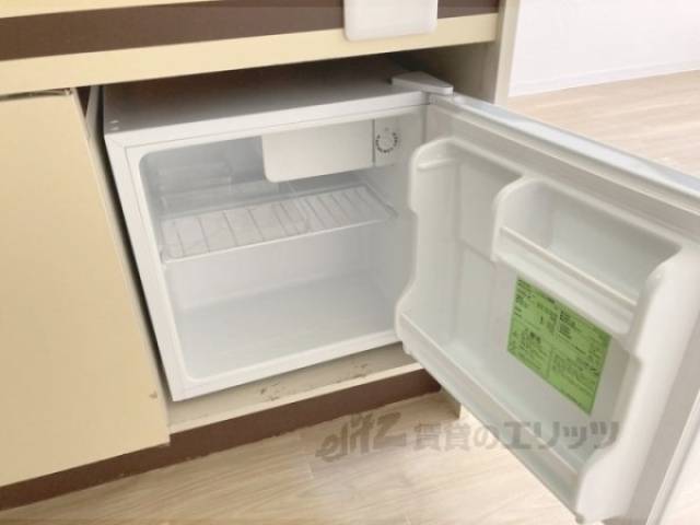 キッチン　ミニ冷蔵庫