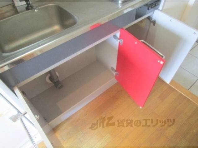 キッチン　下部収納