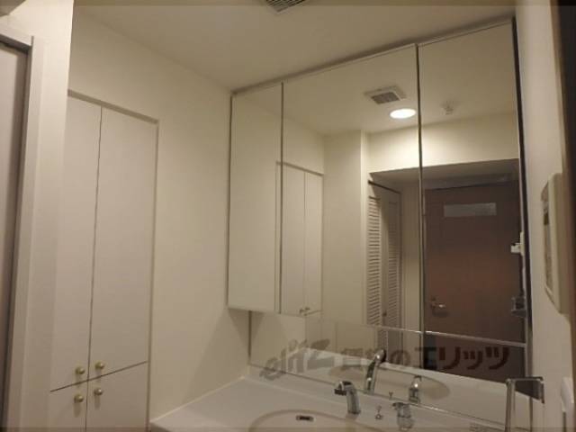 洗面所　独立洗面台