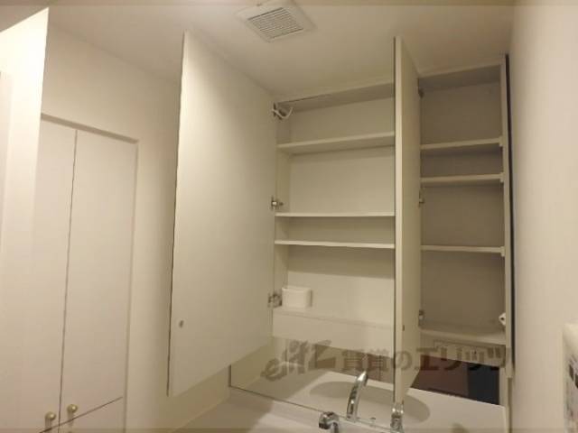 洗面所　独立洗面台