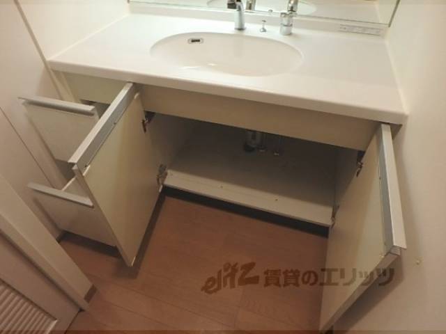 洗面所　独立洗面台