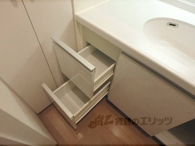 洗面所　独立洗面台