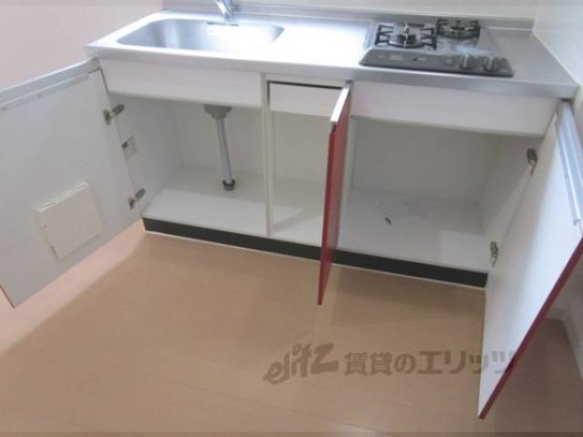 キッチン　下部収納