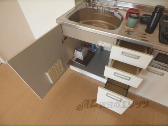 キッチン　収納