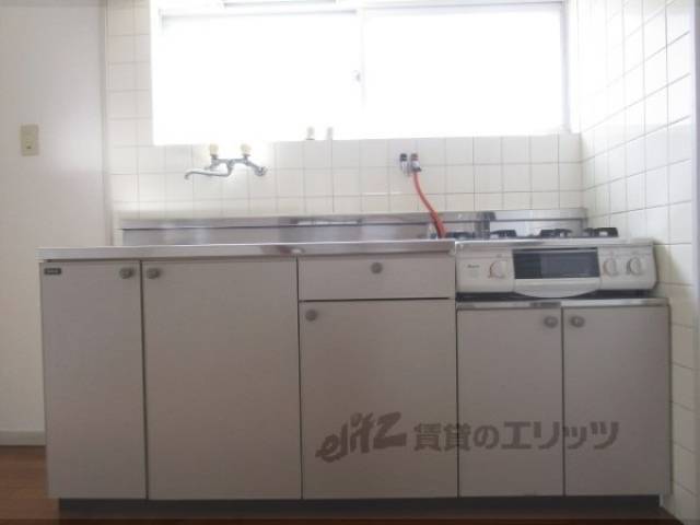 キッチン　下収納