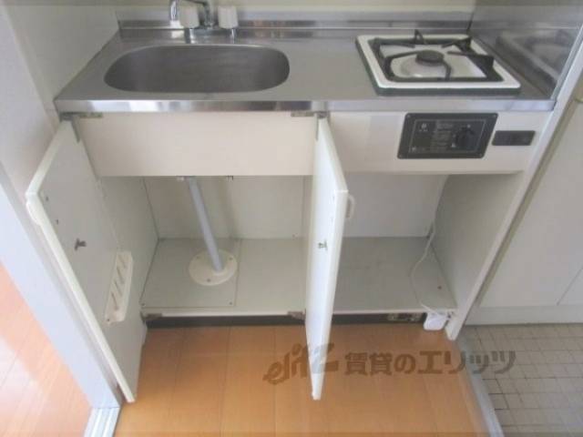 キッチン　下部収納