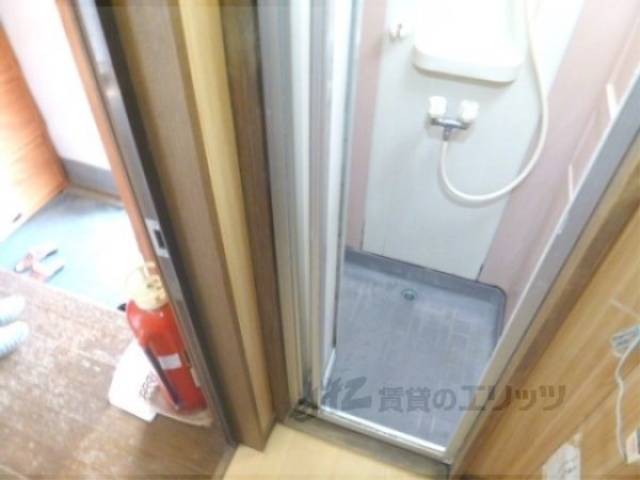 風呂　共同シャワー